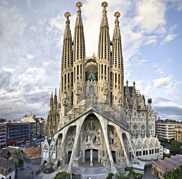 巴塞隆拿聖家堂 La Sagrada Familia Barcelona