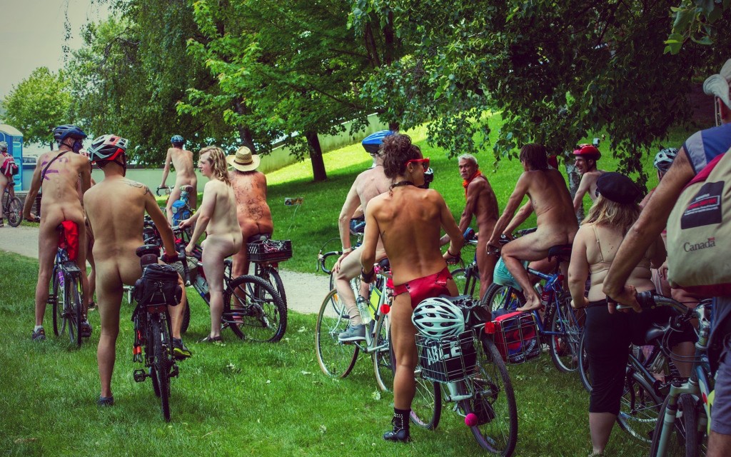 Toronto的裸體單車日_f