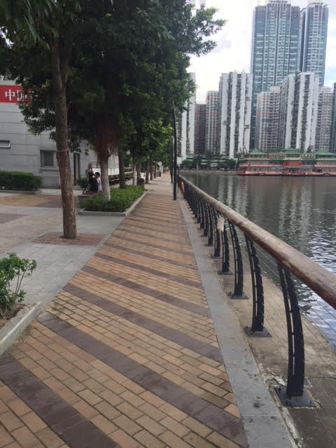筷子基河旁，亦是跑步熱點之一
