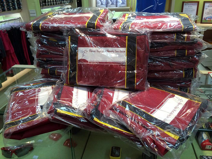 [跑向台北] 台灣賽事必備的紅色衣物保管袋_05