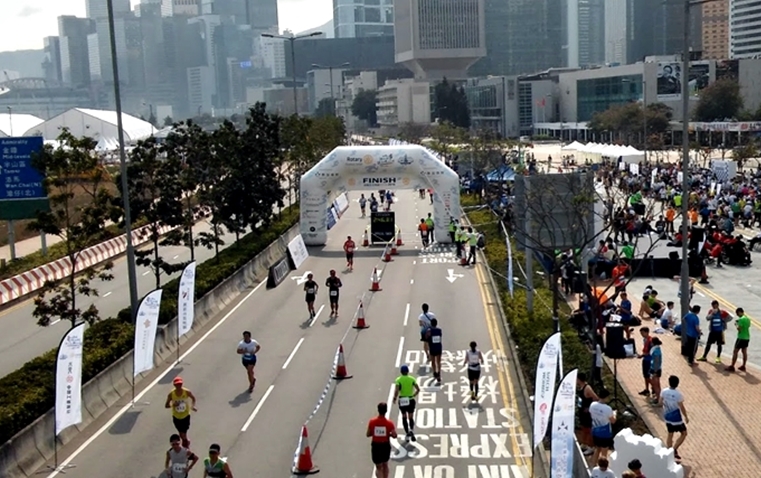 香港超級馬拉松2016 - 終點站實況1