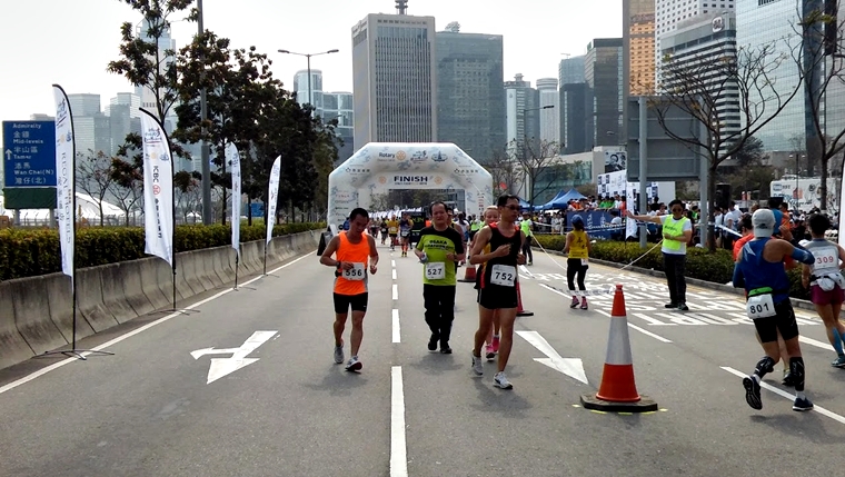 香港超級馬拉松2016 - 終點站實況5