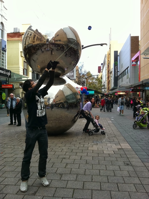 Rundle Mall的地標： Rundle Ball