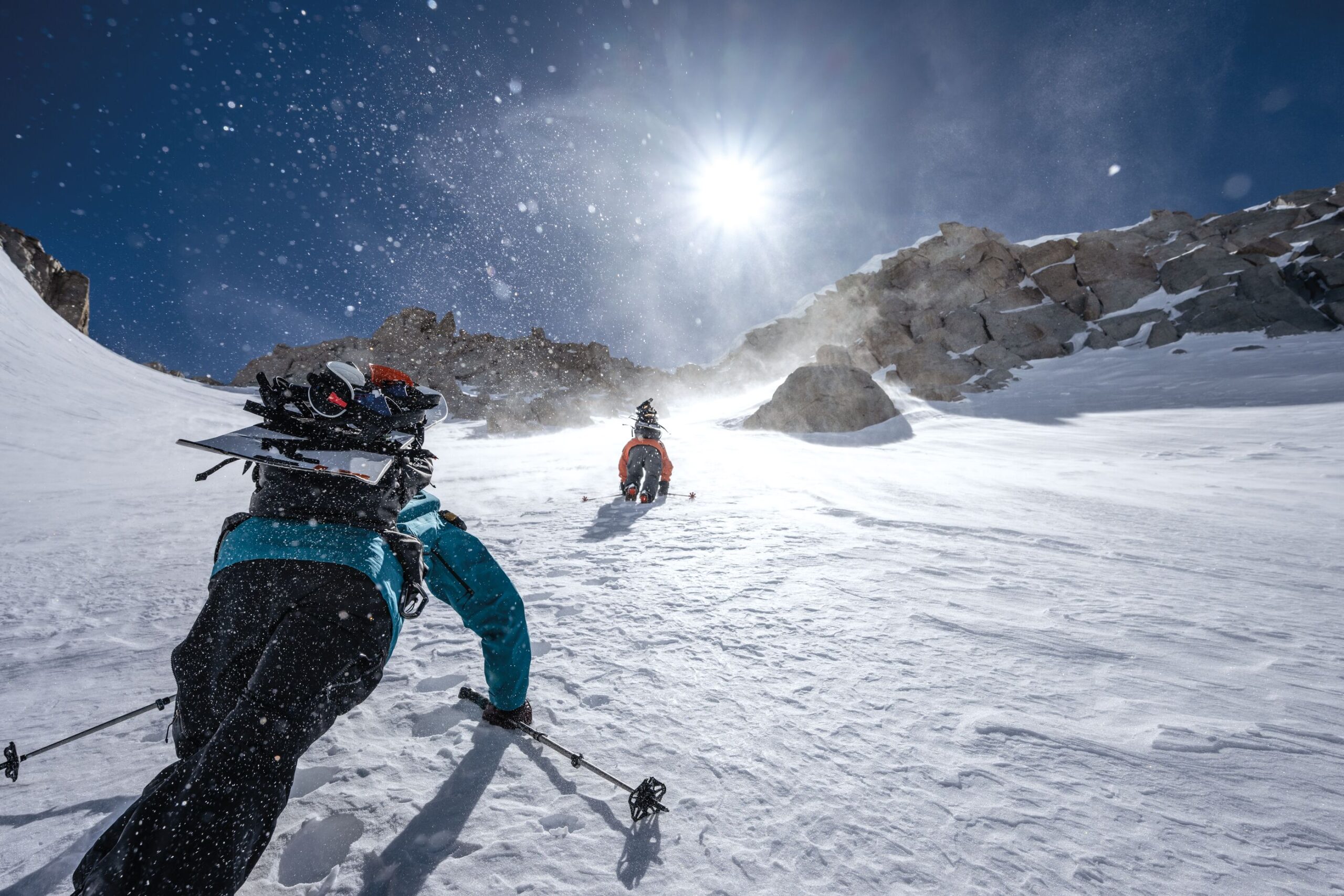 Patagonia × GORE-TEX ePE 科技布料| 戶外防水防寒設計更可持續